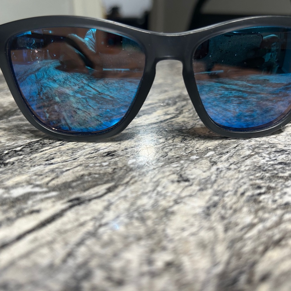 Cali Blue Stylish Black Sunglasses with Blue Lenses